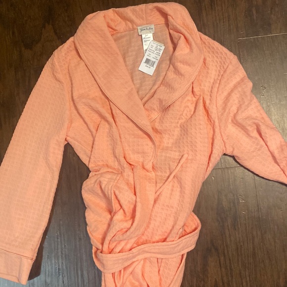 Peach Women's Robe - Picture 2 of 4